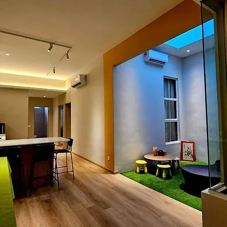Luxury Suite 5R3B 11 Pax@ 90 Alma, Bukit Mertajam